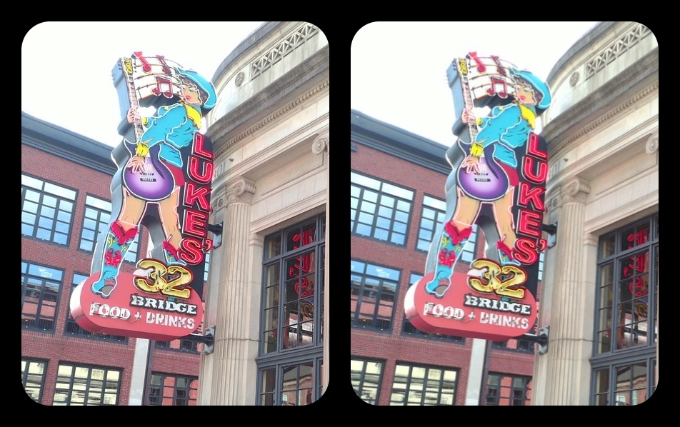 Luke sign, stereo pair